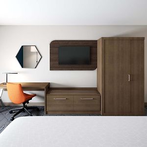 Standard King Room Mobility Accessible Roll Shower